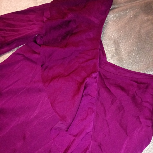 Leith Asymmetrical Ruffled Top - Picture 6 of 6